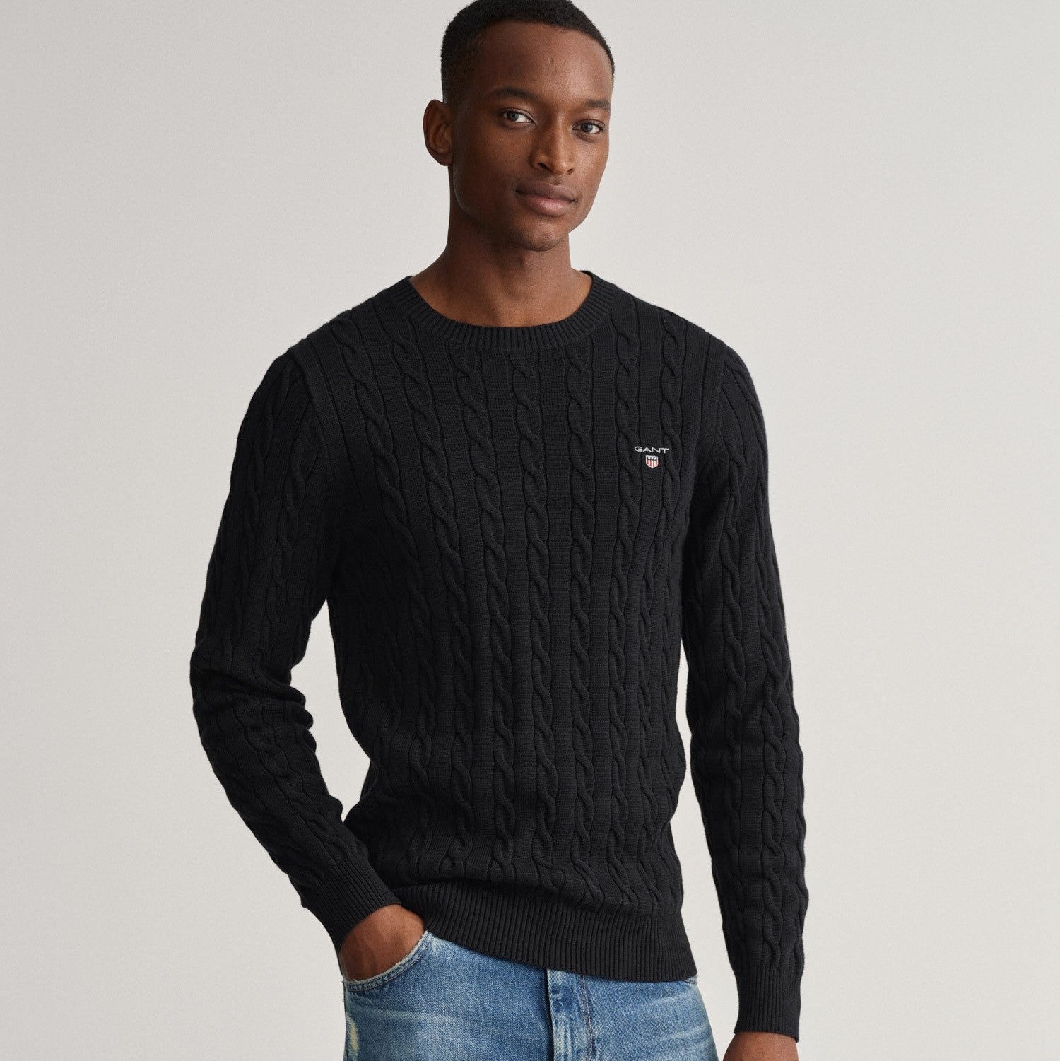 GANT Men's Premium Cotton Cable Knit Crew Neck Sweater – Classic Warm Style